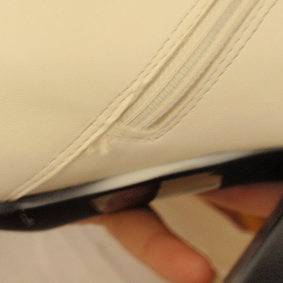 NWT Two Tone B&W Faux Leather Heeled Boots - Picture 11 of 15